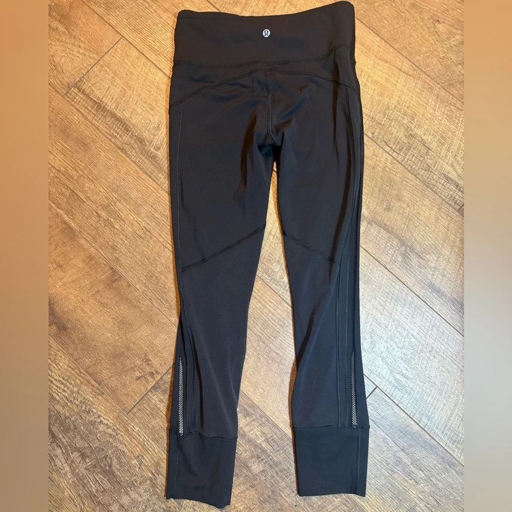 Lululemon Black Mesh Panel Leggings Size 6